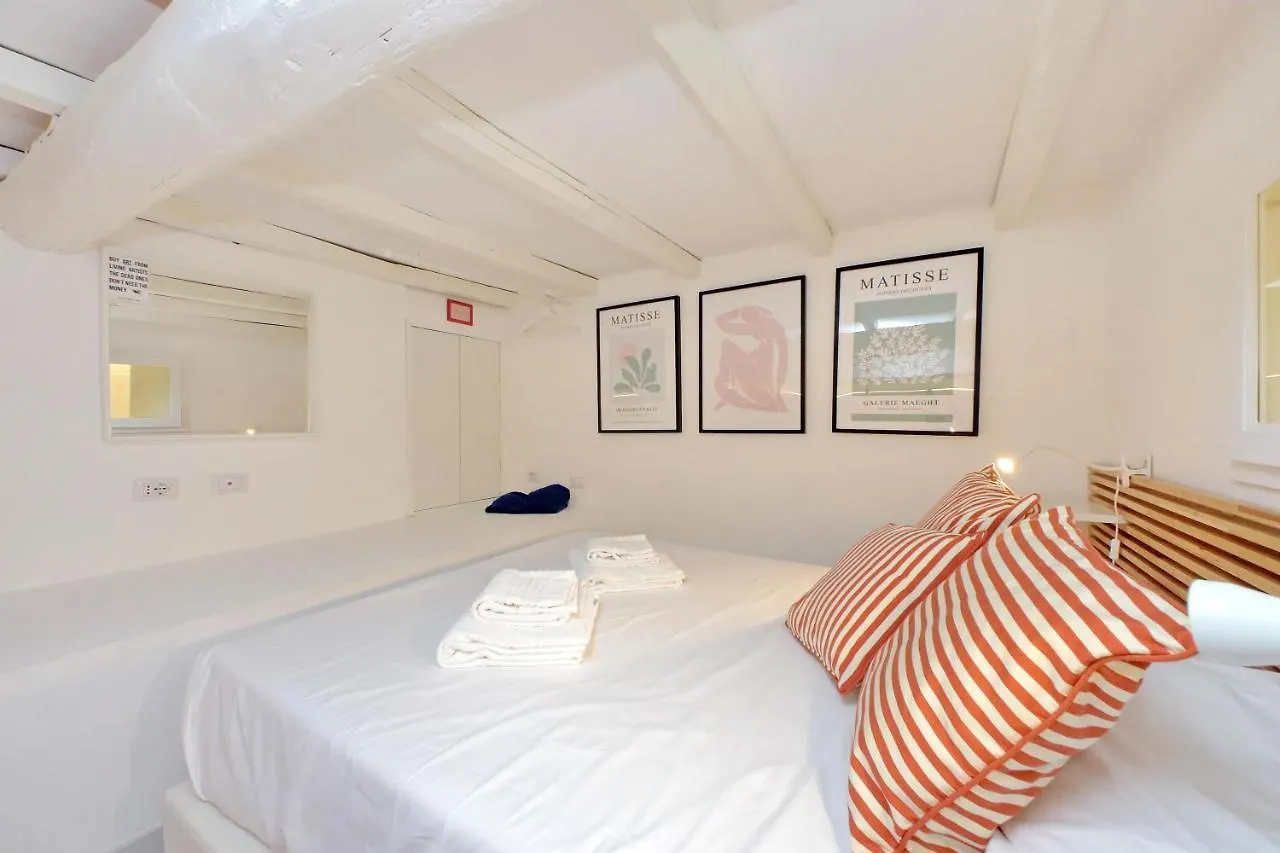 4Bnb - Serpenti Delightful Apartment Rome