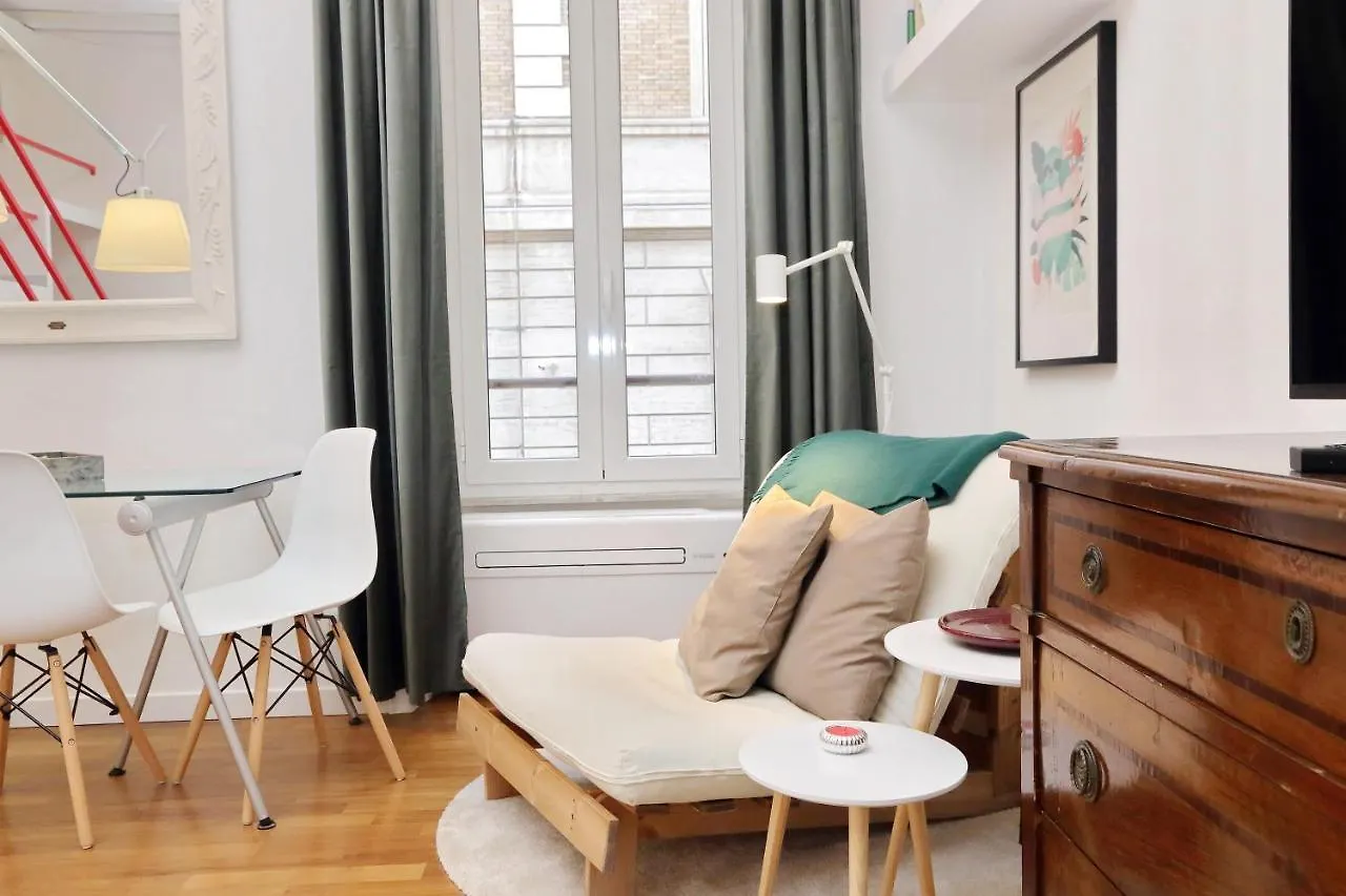 4Bnb - Serpenti Delightful Apartment Rome Italy