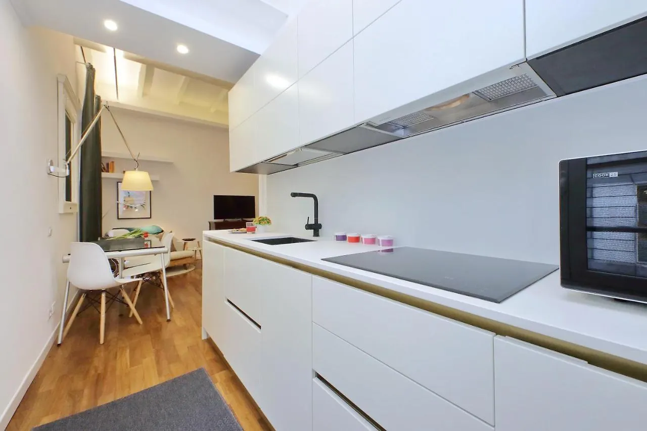 4Bnb - Serpenti Delightful Apartment Rom 0*,