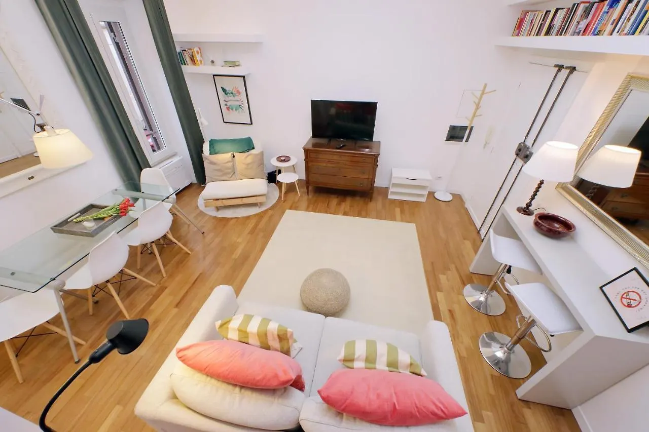 4Bnb - Serpenti Delightful Apartment Rom 0*,  Italien